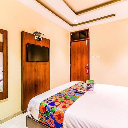 Fabexpress Adlon Andheri East Bombay Eksteriør billede