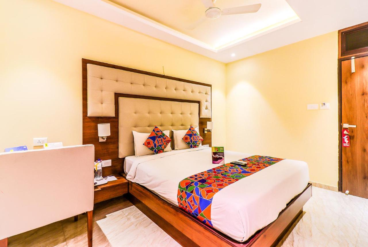 Fabexpress Adlon Andheri East Bombay Eksteriør billede
