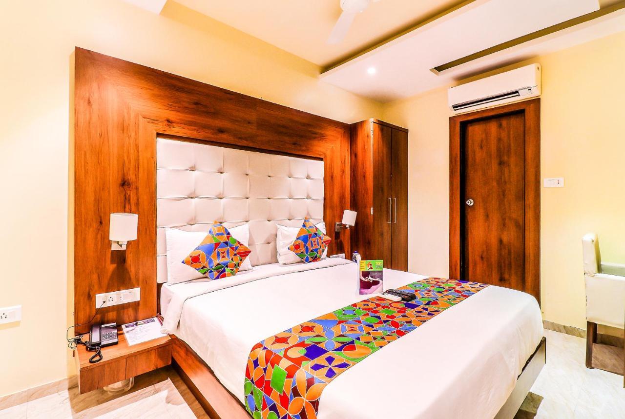 Fabexpress Adlon Andheri East Bombay Eksteriør billede